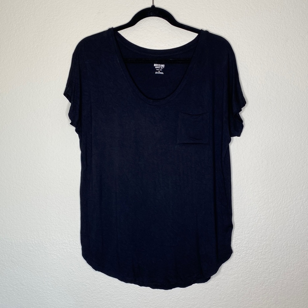 Mossimo black cotton soft v-neck size medium
